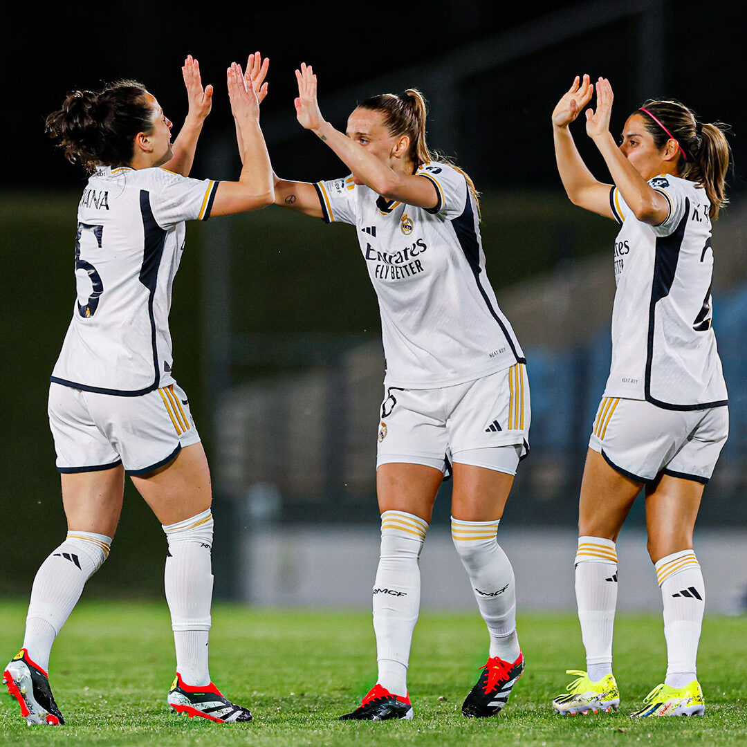 Ivana Andrés, Sandie Toletti y Kenti Robles, clásico